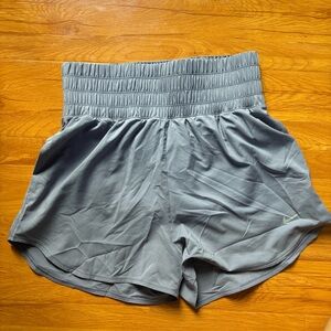 NWT - women’s dry drift loose fit shorts. Size M